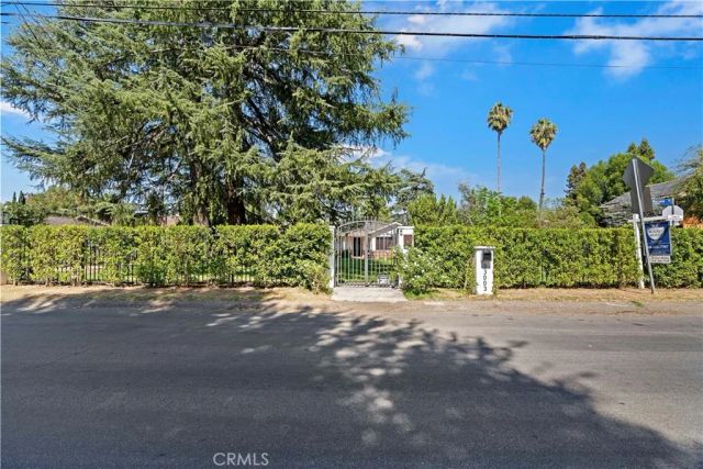 23003 Mariano Street, Woodland Hills, CA 91367