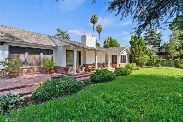 23003 Mariano Street, Woodland Hills, CA 91367