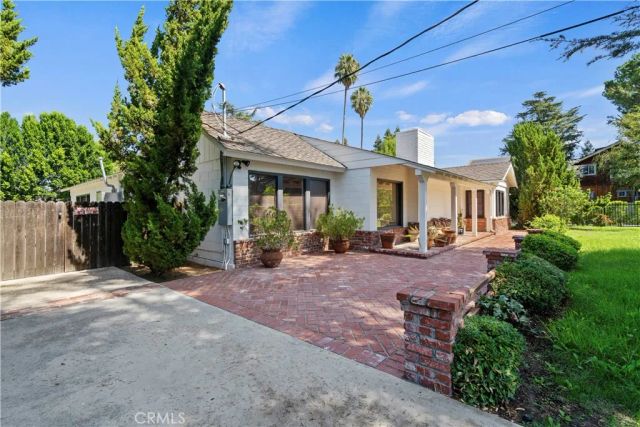 23003 Mariano Street, Woodland Hills, CA 91367