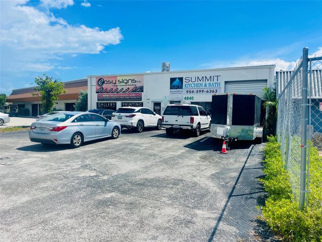 4840 N Dixie Hwy, Oakland Park, FL 33334