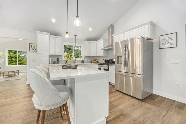 Unit 79 Rose Ridge Drive, Rockford, MI 49341