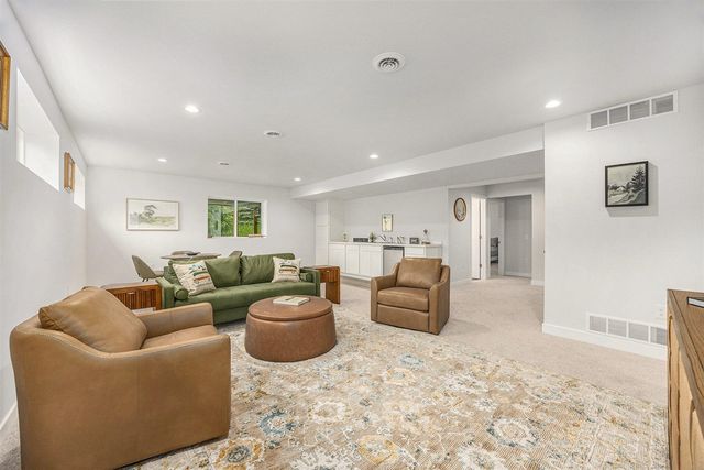 Unit 79 Rose Ridge Drive, Rockford, MI 49341