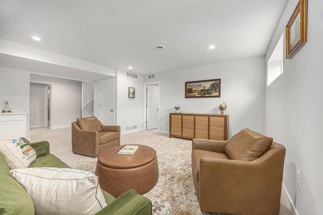 Unit 79 Rose Ridge Drive, Rockford, MI 49341