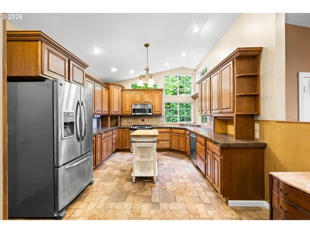 231 Ne SCOTT Dr, Gresham, OR 97030