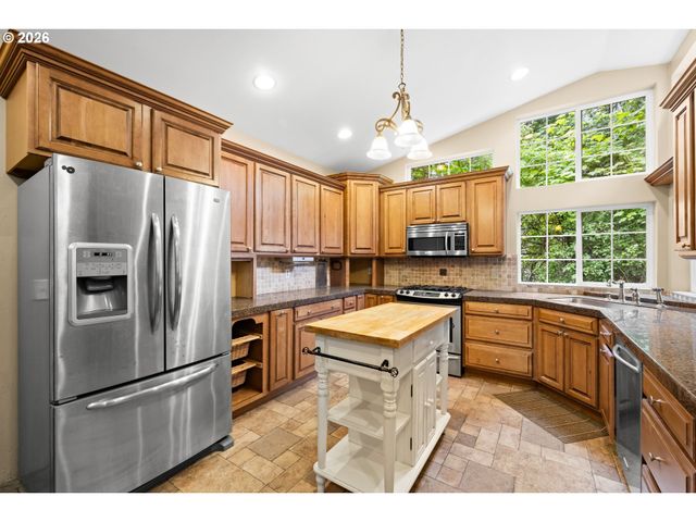 231 Ne SCOTT Dr, Gresham, OR 97030