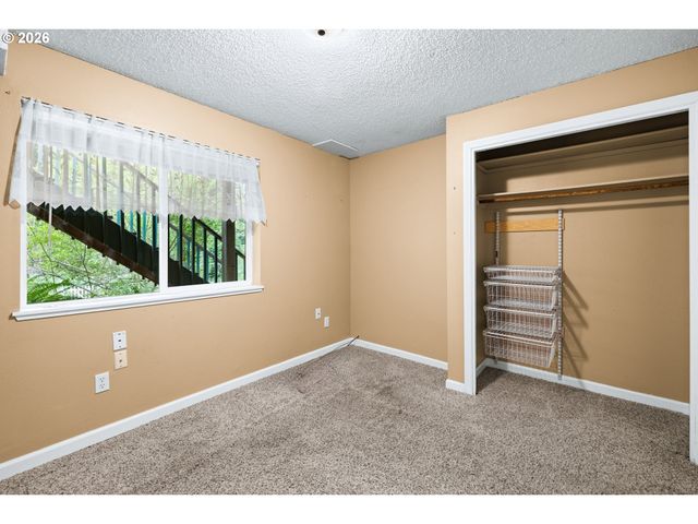 231 Ne SCOTT Dr, Gresham, OR 97030