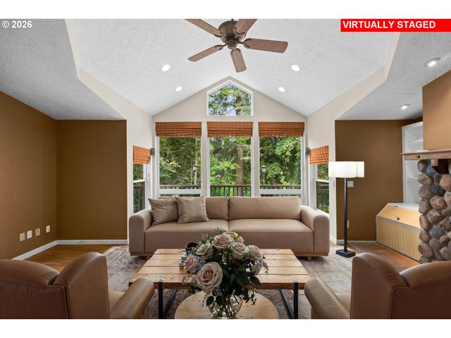 231 Ne SCOTT Dr, Gresham, OR 97030