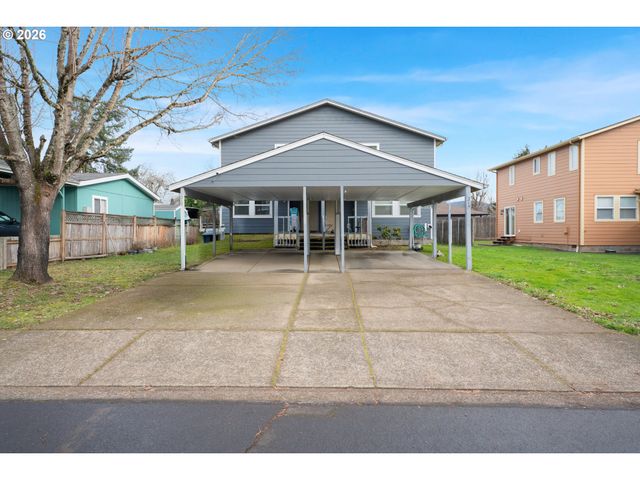 215 SMITH Loop, Springfield, OR 97478