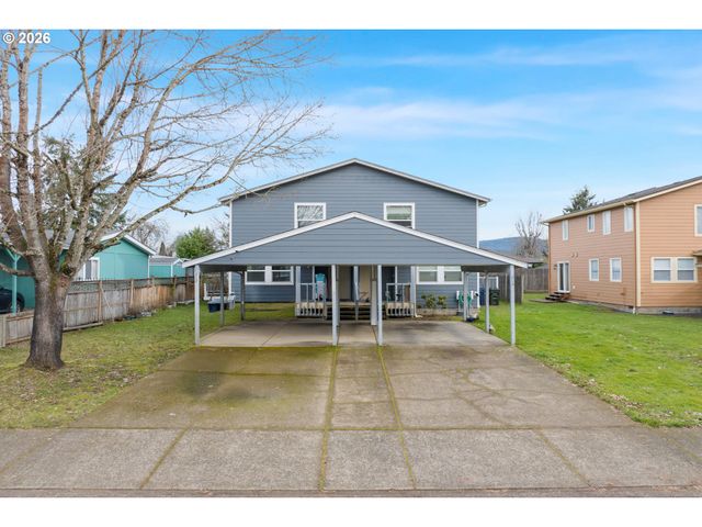 215 SMITH Loop, Springfield, OR 97478