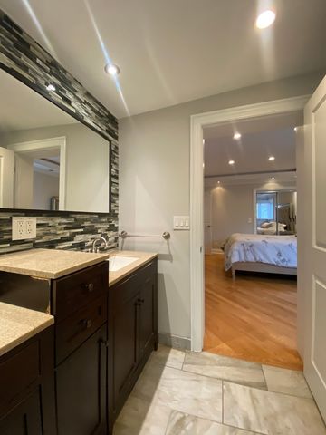 4735 Locust Avenue, Glenview, IL 60025