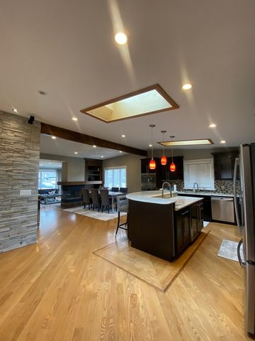 4735 Locust Avenue, Glenview, IL 60025