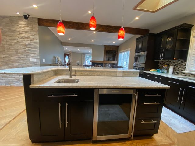 4735 Locust Avenue, Glenview, IL 60025