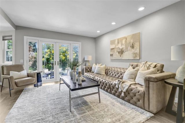 20 Farragut, Irvine, CA 92620