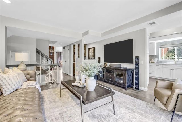 20 Farragut, Irvine, CA 92620