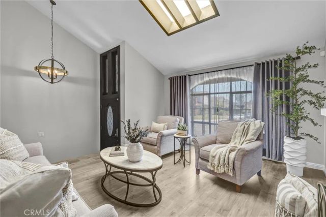20 Farragut, Irvine, CA 92620