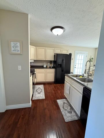 20 Hibiscus Court, Morehead, KY 40351