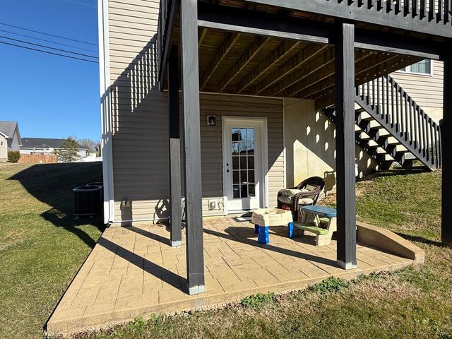 20 Hibiscus Court, Morehead, KY 40351