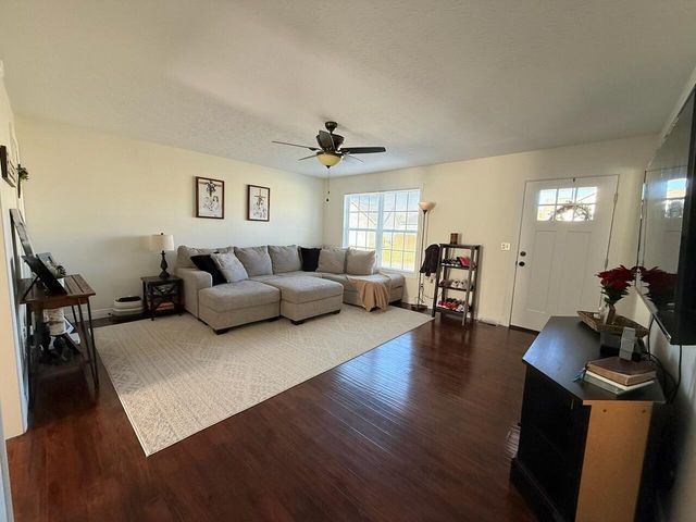 20 Hibiscus Court, Morehead, KY 40351