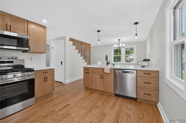 3093 Lyth Rd, Hamburg, NY 14218