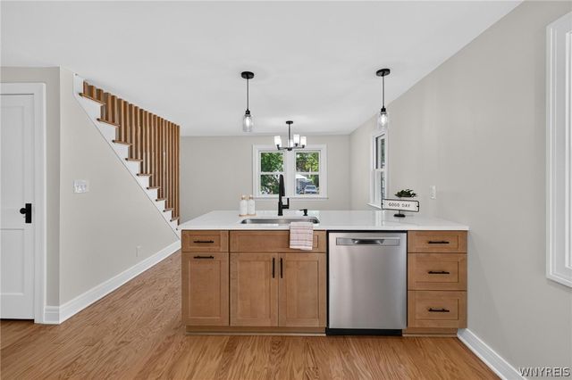 3093 Lyth Rd, Hamburg, NY 14218