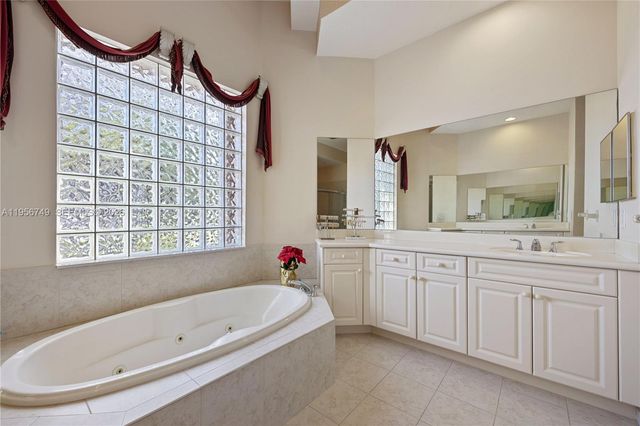 109 SW 128th Ave, Plantation, FL 33325