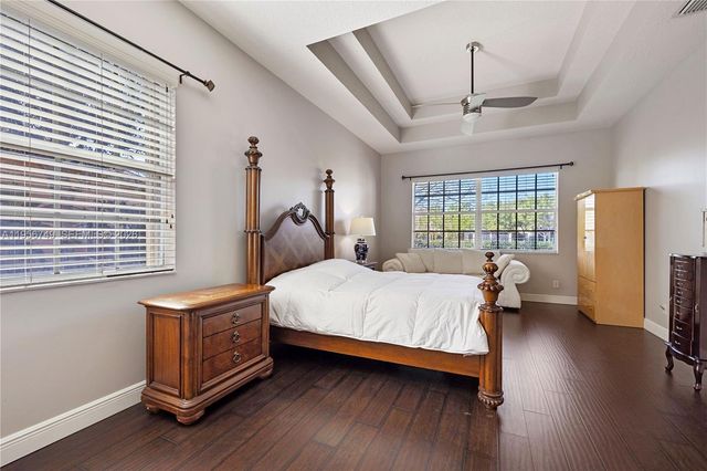 109 SW 128th Ave, Plantation, FL 33325