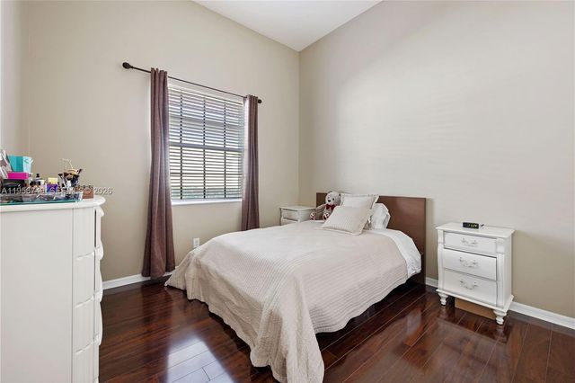 109 SW 128th Ave, Plantation, FL 33325