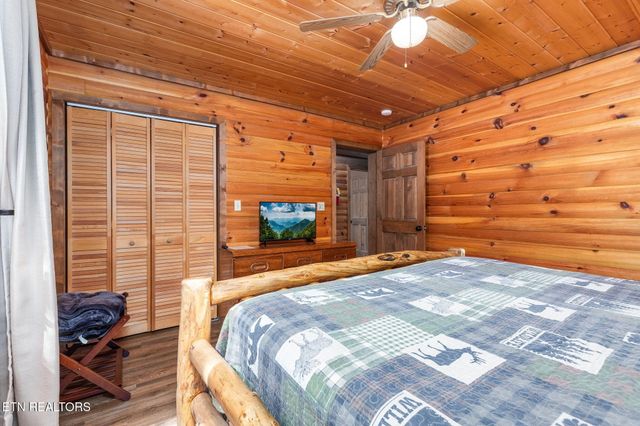 531 Gatlin Drive, Gatlinburg, TN 37738