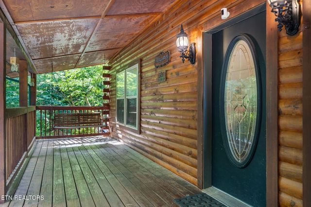 531 Gatlin Drive, Gatlinburg, TN 37738