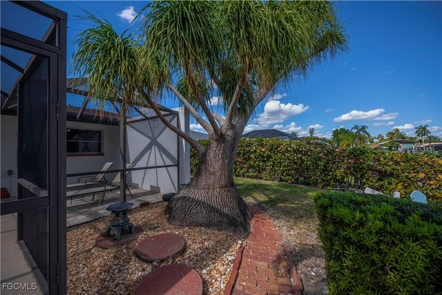3511 SE 18th PL, Cape Coral, FL 33904