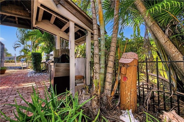 3511 SE 18th PL, Cape Coral, FL 33904