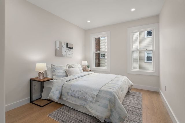 45 Bartlett Ave 45, Belmont, MA 02478