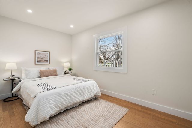 45 Bartlett Ave 45, Belmont, MA 02478