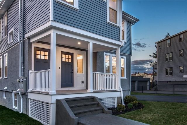 45 Bartlett Ave 45, Belmont, MA 02478