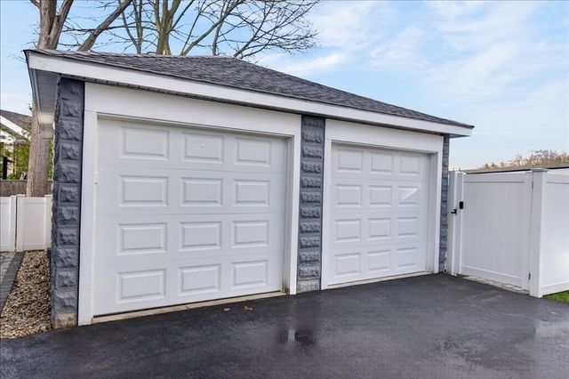 45 Bartlett Ave 45, Belmont, MA 02478