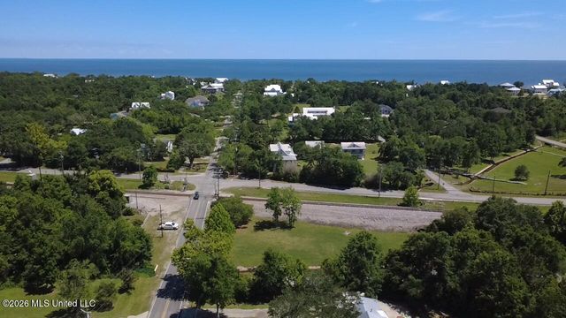401 Nicholson Avenue, Waveland, MS 39576