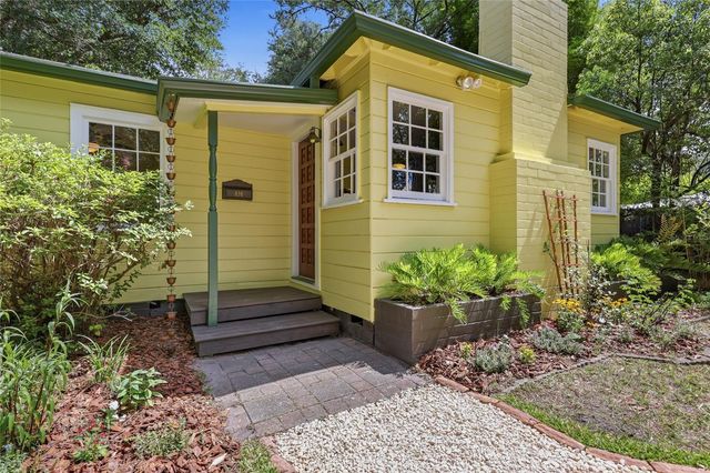 616 NW 8TH PLACE, Gainesville, FL 32601