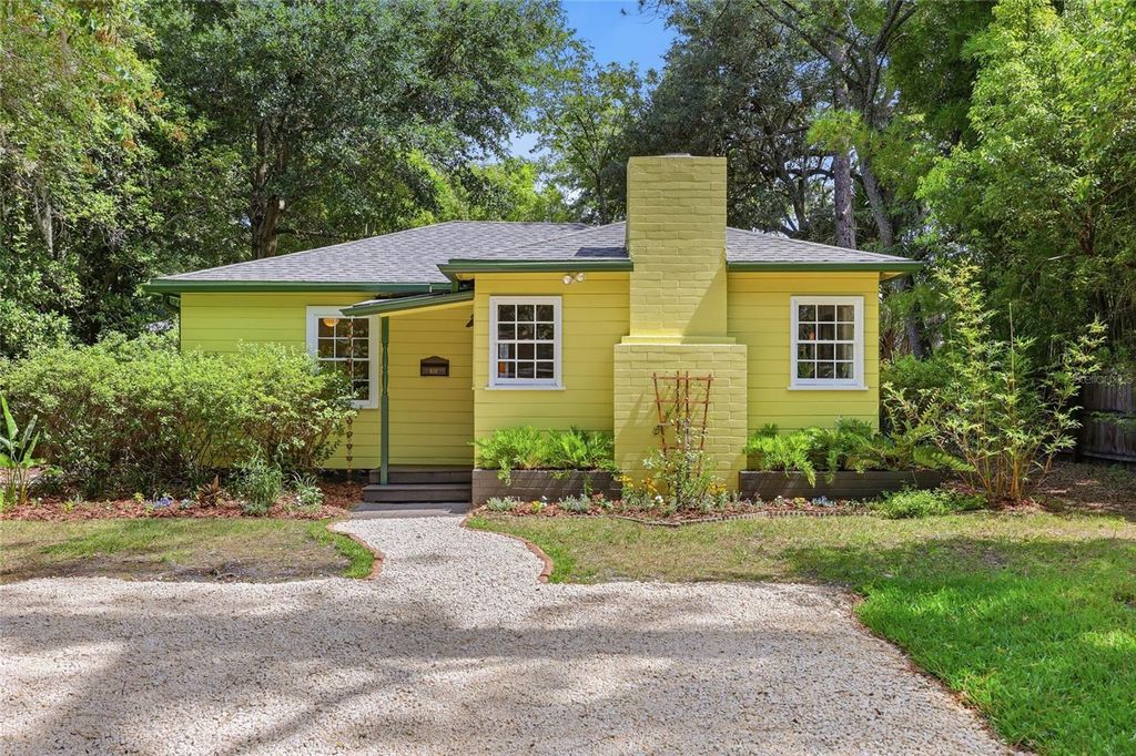 616 NW 8TH PLACE, Gainesville, FL 32601