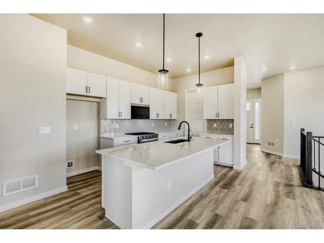 1921 Skiff Ln, Fort Collins, CO 80524