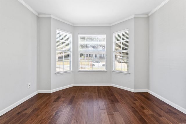 8 Dove Creek Circle, North Little Rock, AR 72116