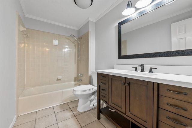 8 Dove Creek Circle, North Little Rock, AR 72116