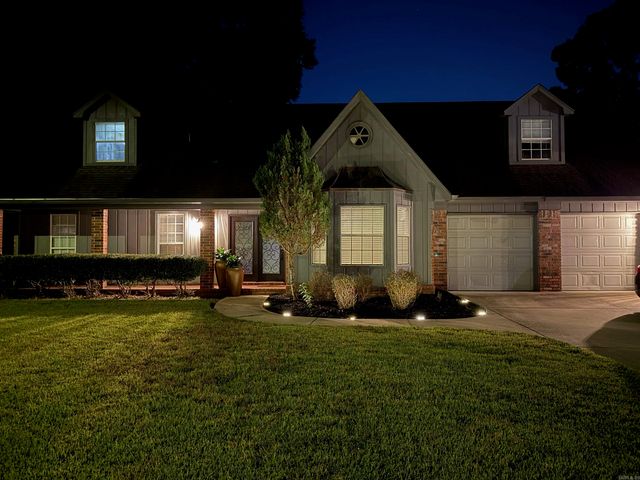 8 Dove Creek Circle, North Little Rock, AR 72116