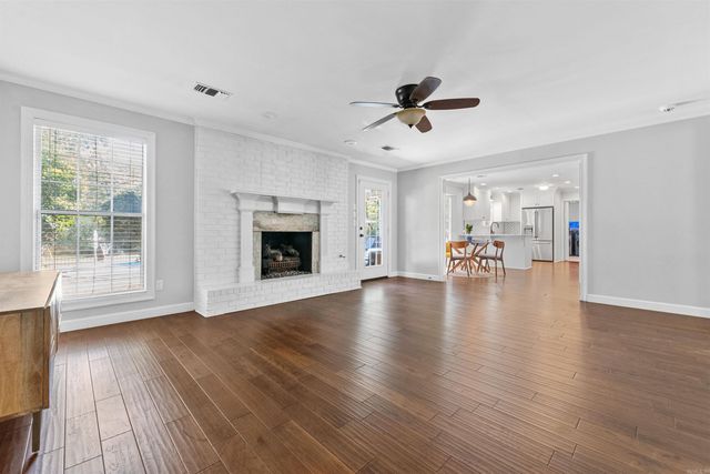 8 Dove Creek Circle, North Little Rock, AR 72116