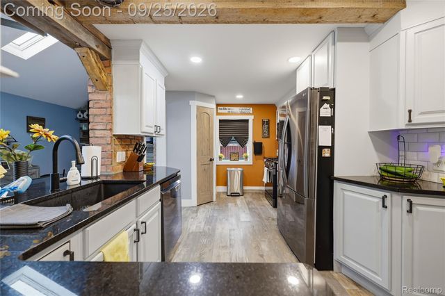 36530 Union Lake Road, Harrison Charter Township, MI 48045