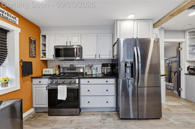 36530 Union Lake Road, Harrison Charter Township, MI 48045