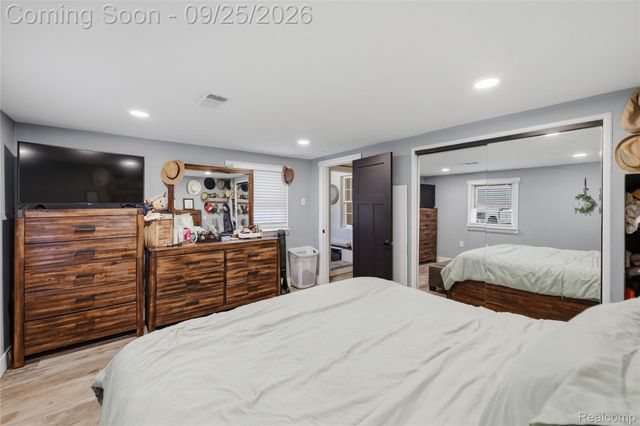 36530 Union Lake Road, Harrison Charter Township, MI 48045