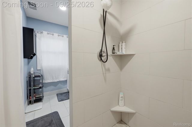 36530 Union Lake Road, Harrison Charter Township, MI 48045