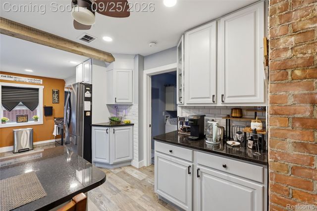 36530 Union Lake Road, Harrison Charter Township, MI 48045
