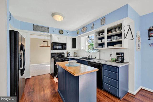 3871 YELLOWSTONE CT, Hampstead, MD 21074