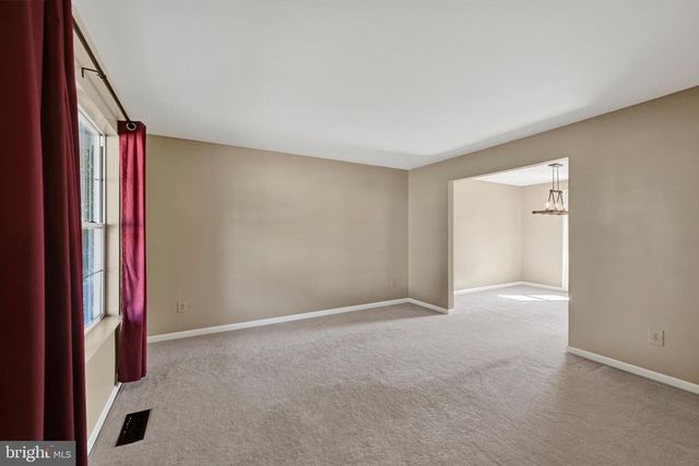 3871 YELLOWSTONE CT, Hampstead, MD 21074